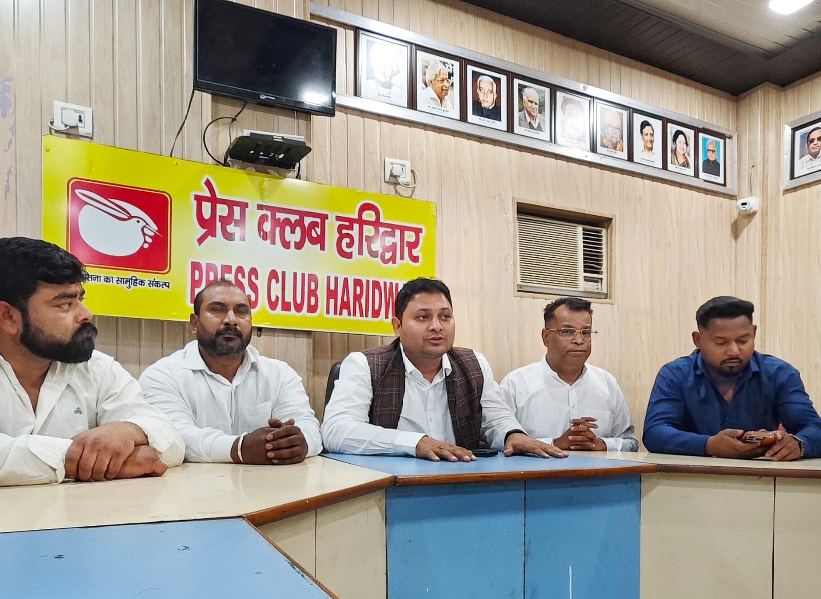 कांग्रेस ने की नाबालिक के साथ दुष्कर्म की कड़ी निंदा